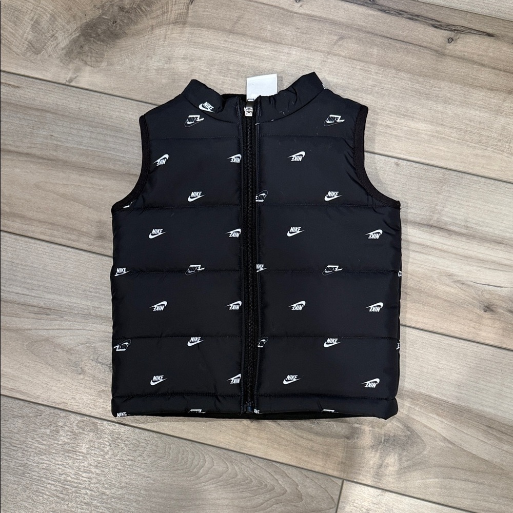 Nike Kids Black Logo Puffer Vest. 18M